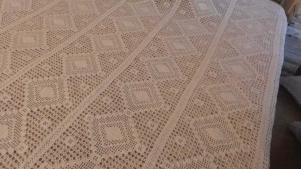 Colcha em crochet, feita á mão511838298026823684
