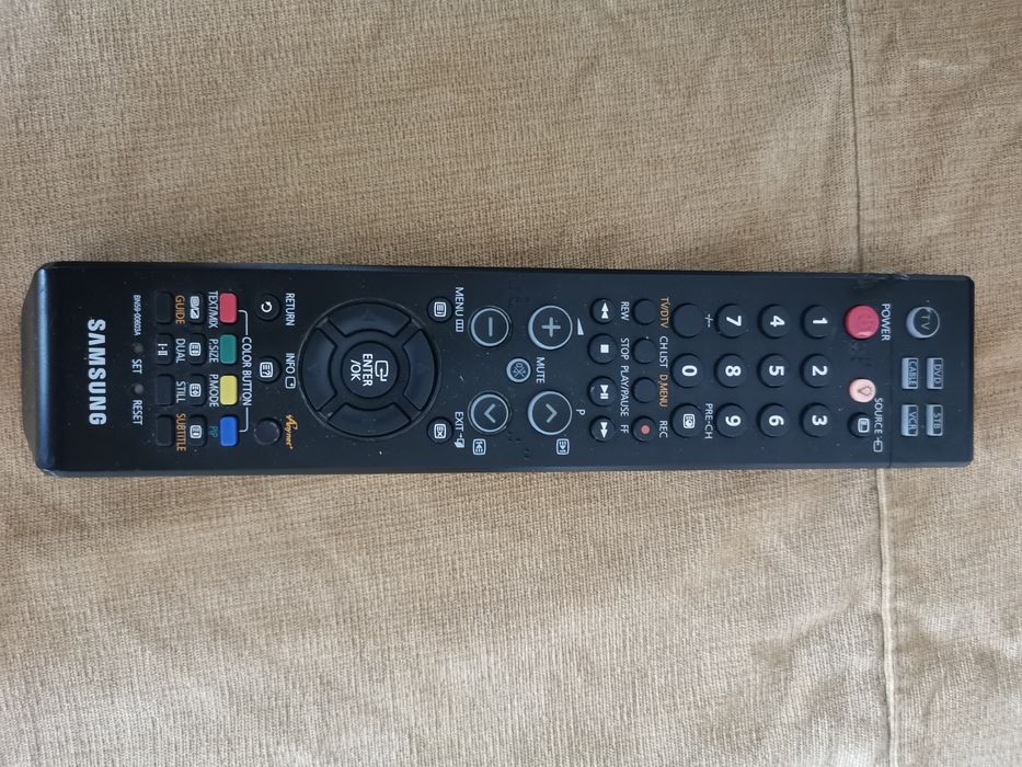 Pilot do telewizora samsung