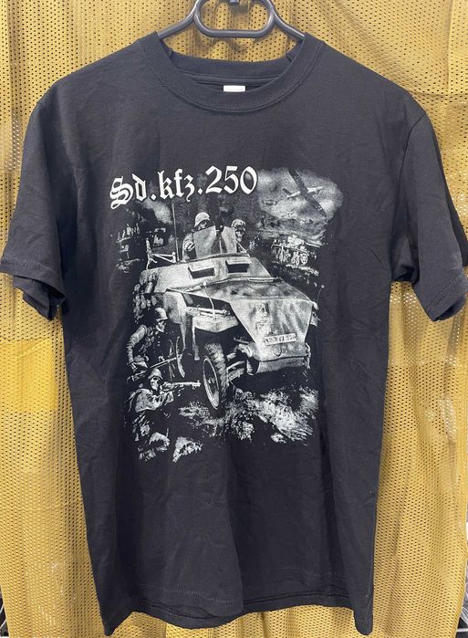 T-shirt z motywem wojennym. Rozm. M Czarna - Nowa