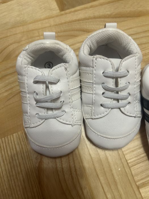 Dwie pary bucikow dla dziecka