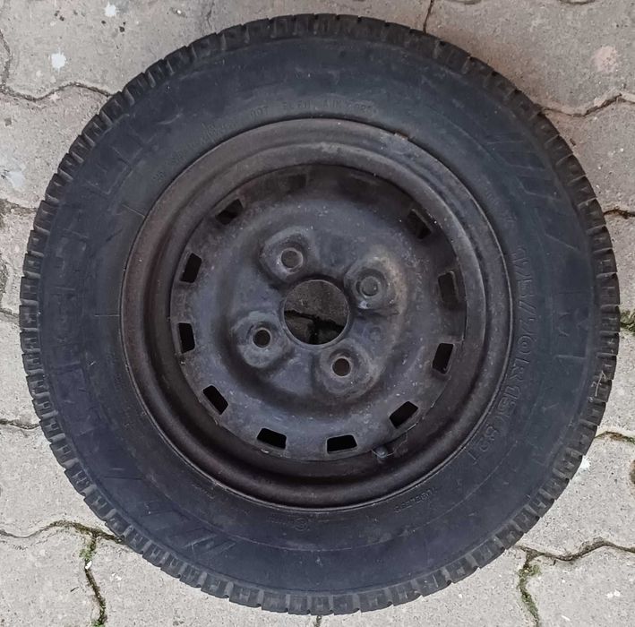 JANTE+PNEU 175/70R13 82T