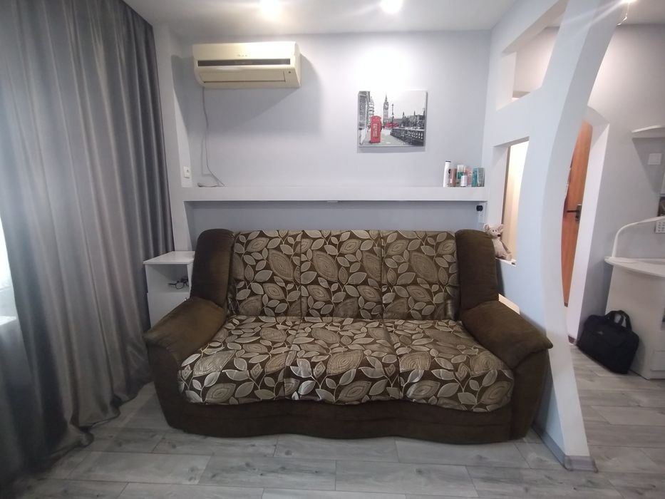 Продам 1- ком.кв-ру с кап.ремонтом,на Песках