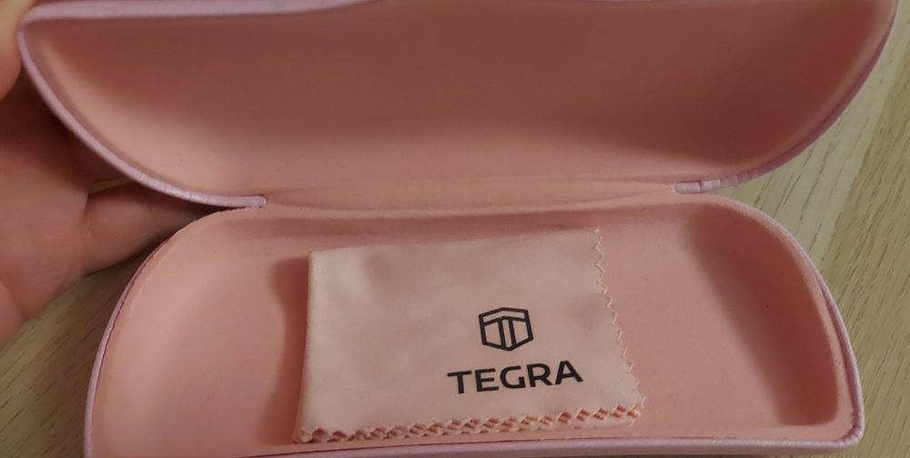 Etui na okulary Tegra ściereczka gratis