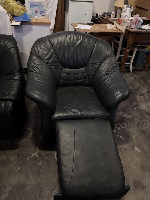 Мʼякий кутовий диван шкіряний з двома Кріслами комплект