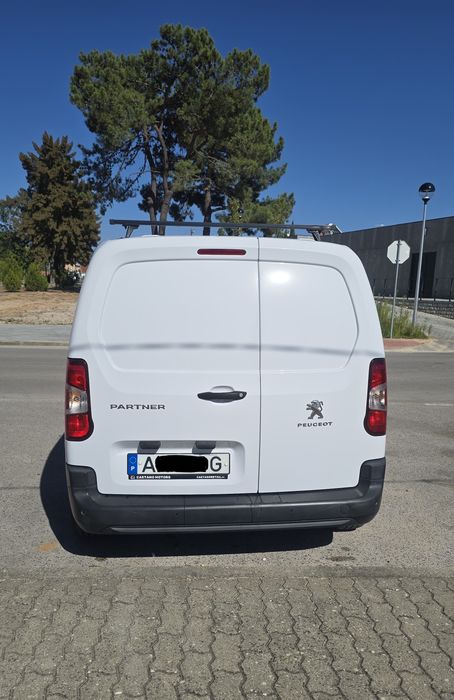 Peugeot Partner 1.5 BlueHDi (3 Lugares) – Janeiro 2023 – Apenas 44.068 km