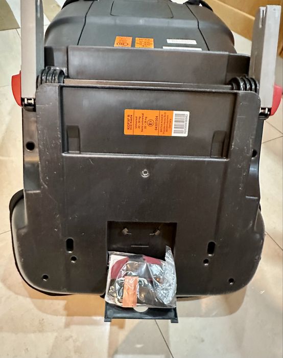 Cadeira Auto original Mercedes (Montada em SUV) de 15  até 36 kg