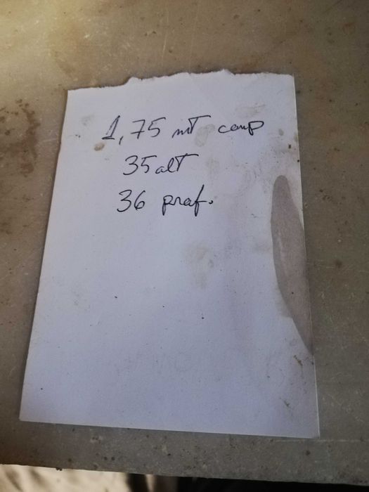 Expositor, Vitrine, Montra. Latão e vidro. Vintage.