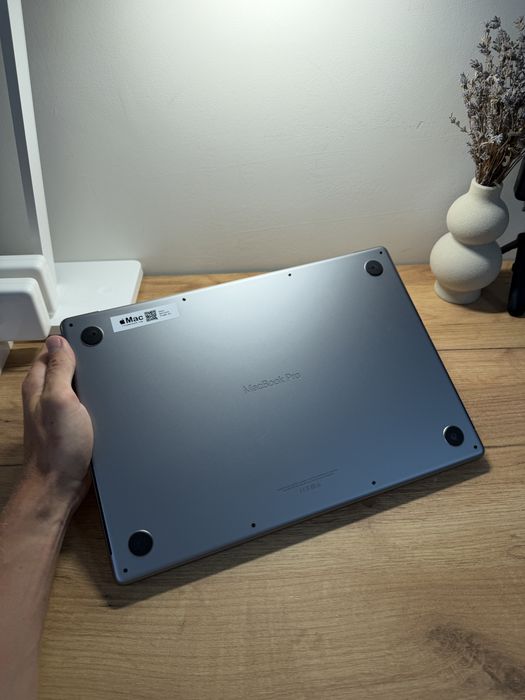 MacBook Pro 16’ 2021 M1 Pro 16 GPU 32GB RAM 512GB 87%