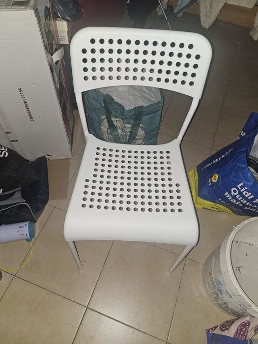 Cadeiras ikea brancas