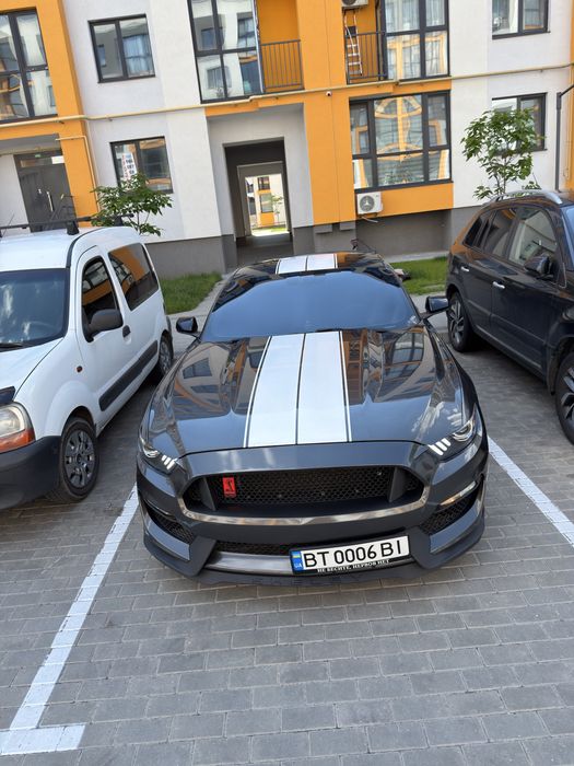 Ford mustang 3.7