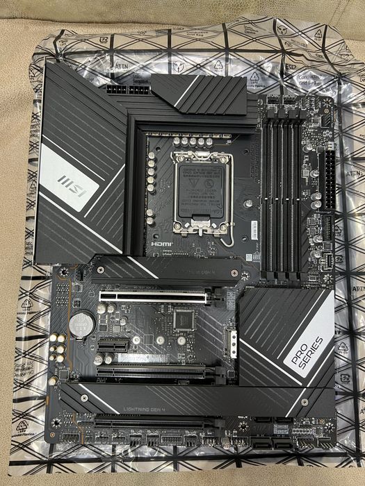 Материнська плата MSI Pro Z790-A Wi-Fi DDR5 (s1700, Intel Z790, PCI-Ex16)