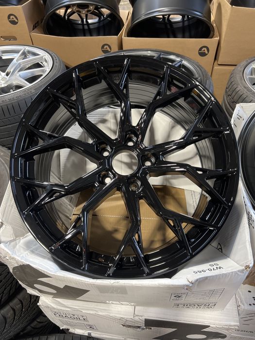 *Komplet alufelg 5x120 19”