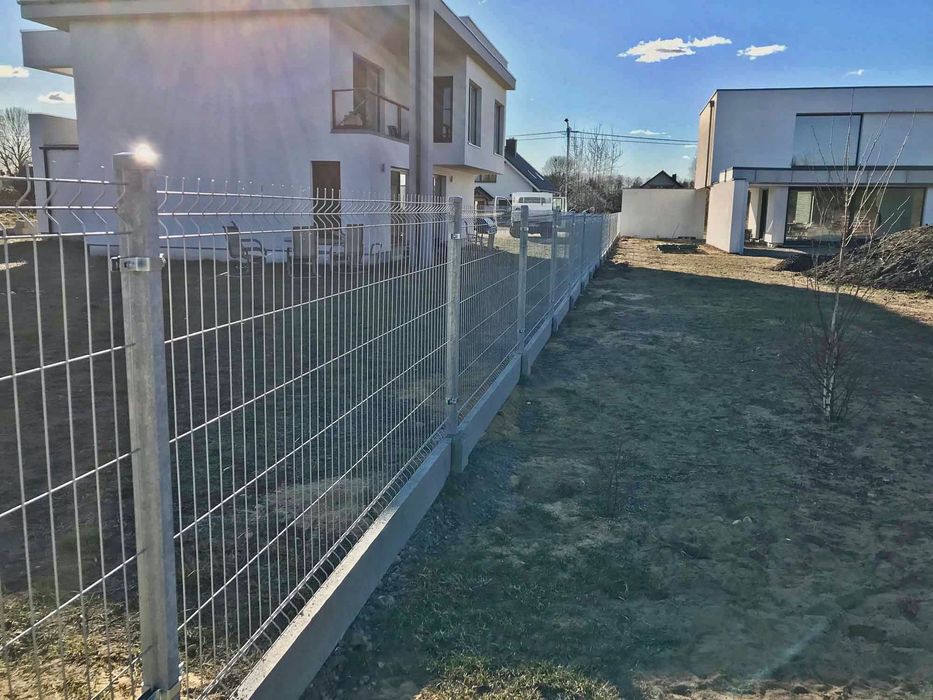 Najtańszy słupek 60x40x1,2 2mm do paneli ogrodowych ogrodzeń 3D ocynk