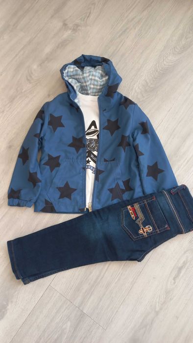 Komplet dla chłopca : wiatrówka , raglan  , jeansy