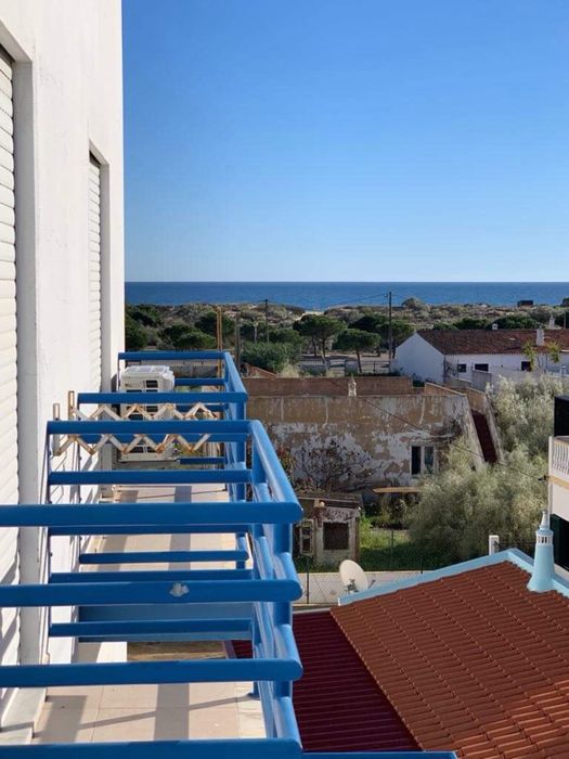 Apartamento T1 a 80m da praia