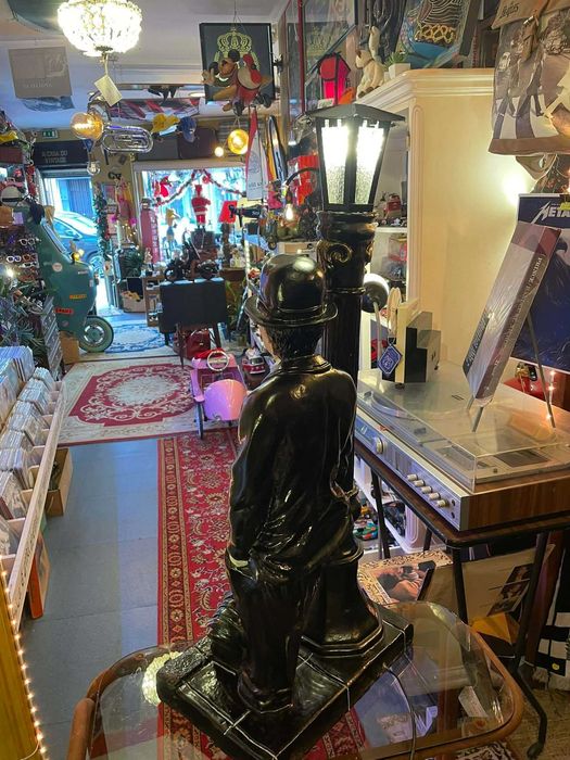 Figura Decorativa - Charles Chaplin