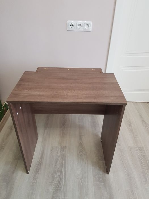 Стіл та стілець для комп'ютера чи ноутбука