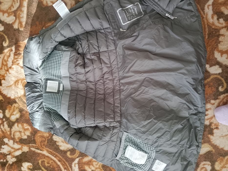 Продам пуховик фірми ,Geox