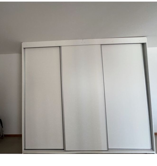 Armário de 3 Portas de Correr – Peça  de Marcenaria