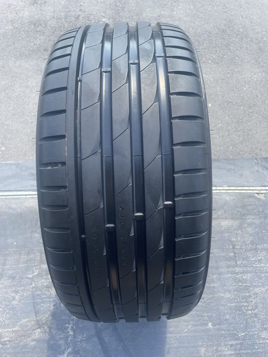 245/40/18 nokian hakka z