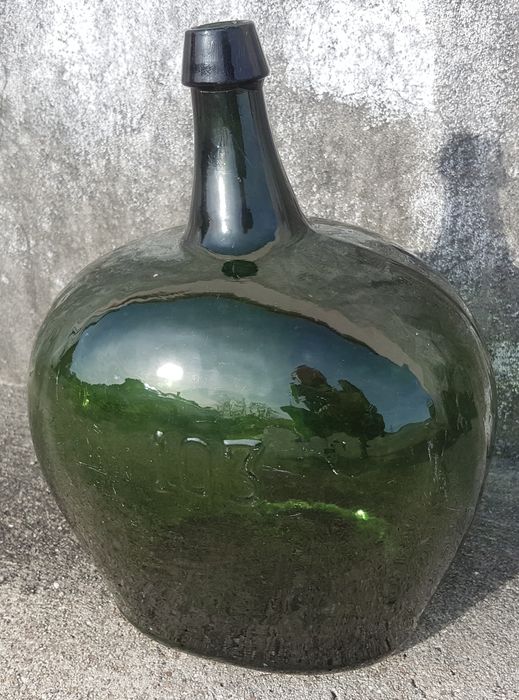 Antigo Garrafão 10,3 Verde Escuro, Vidro Soprado RARO