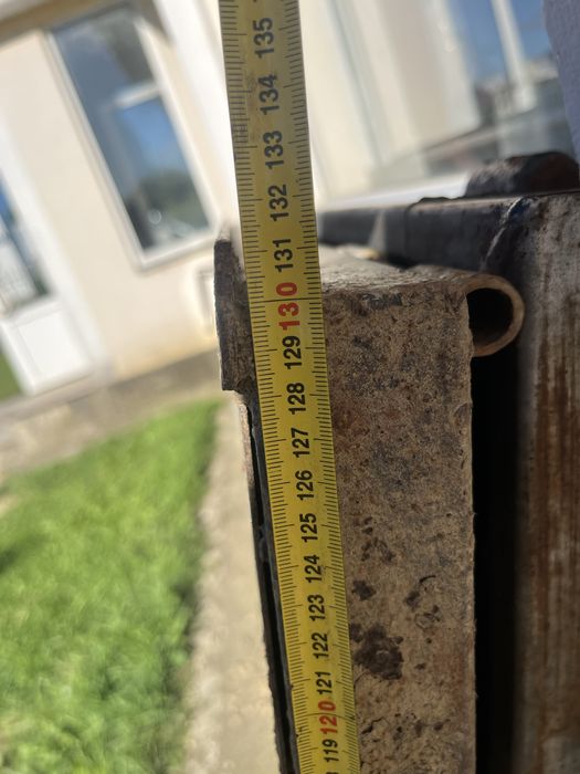 Ворота гаражні з дверима