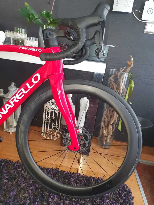 Pinarello F Disco (Di2 - 24v) - NOVA