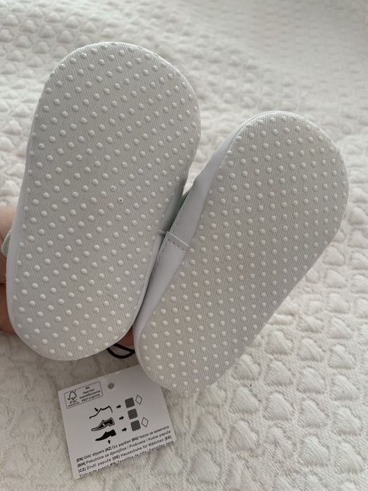 Продам дитяче взуття