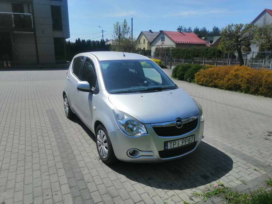 Opel agila bezwypadkowy