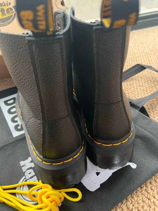 Dr. Martin (tekstura liczi) stylowy buty sportowe