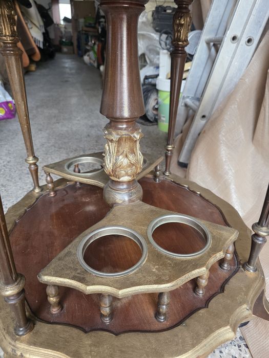 Mesa de centro antiga(bar), de estilo Luís XV, em madeira