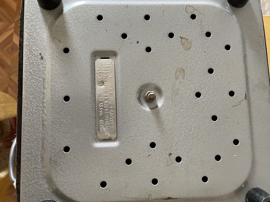 Продаю электроплиту