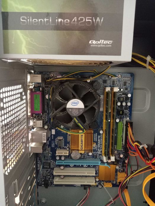 Komputer stacjonarny Intel Dual Core 4GB/80 HDD Win10
