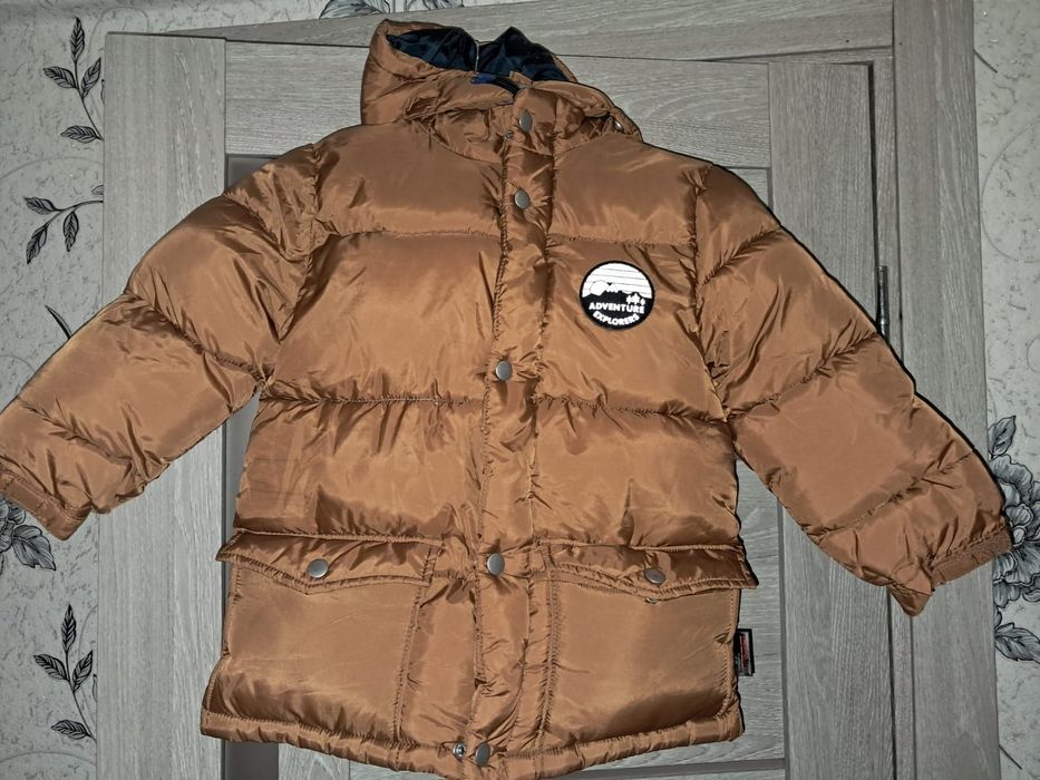 Дуже тепла куртка H&M на 3-4 роки 104-110 см