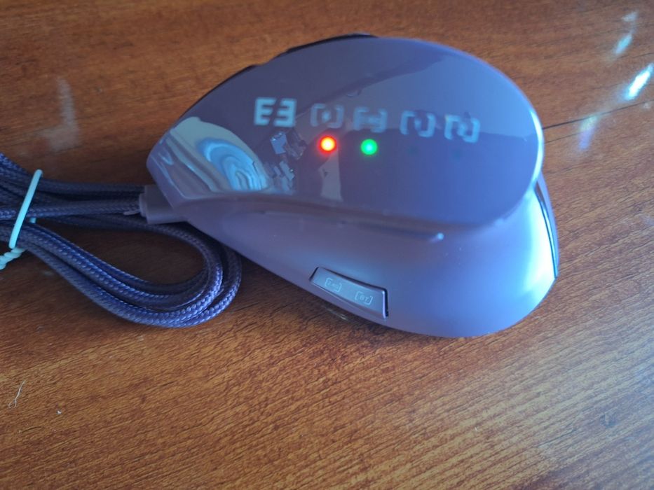 Nowa ergonomiczna wertykalna mysz MBD9