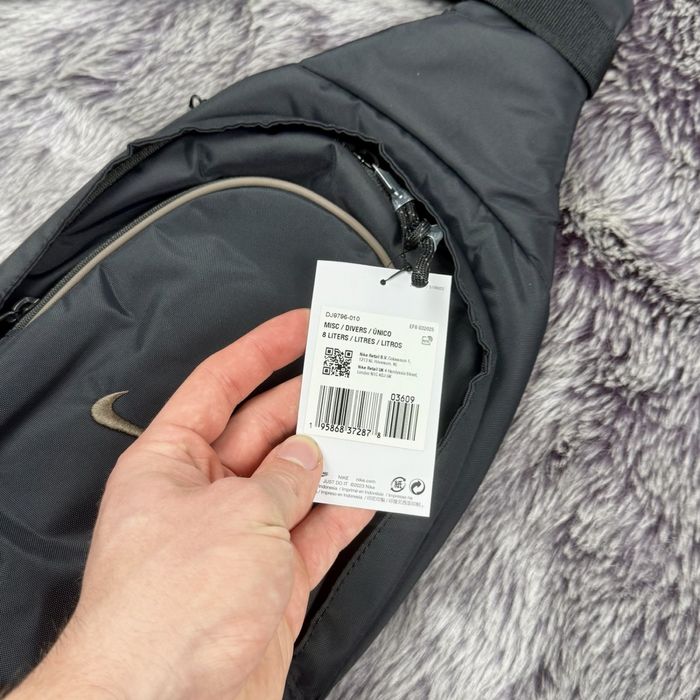 Нова сумка Nike Sportswear Стандарт розмір 00233