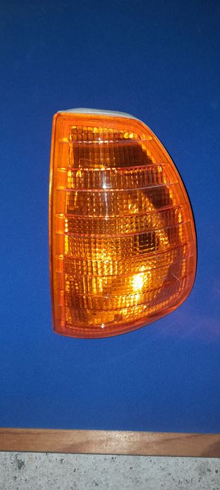 Pisca frente e vidro farolin traseiro mercedes origiinal