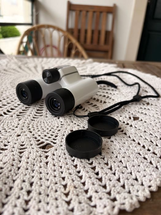 Binóculos Nikon Aculon T02 8x21 – Excelente Estado