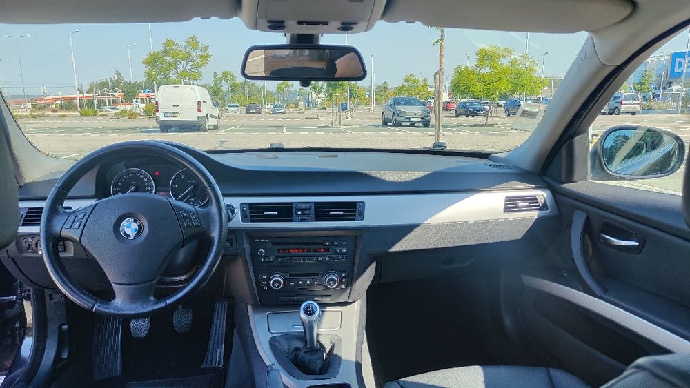BMW 318d  e91  2009