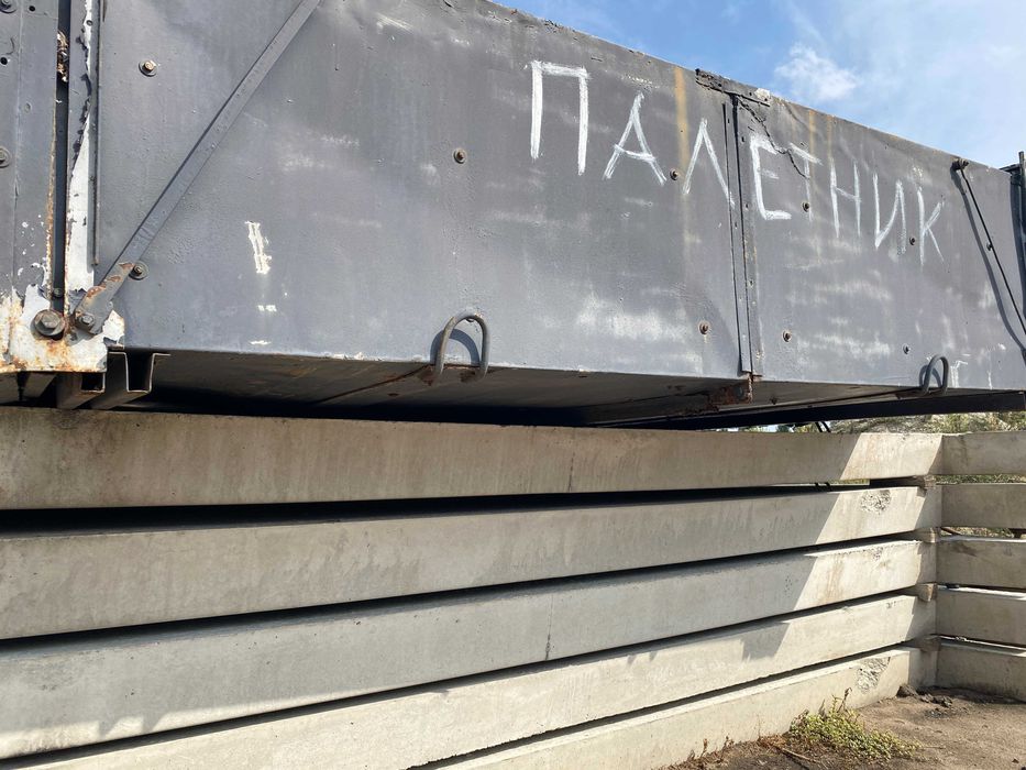 Палетник під напівпричіп