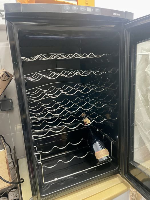 Frigorifico de vinhos Samsung