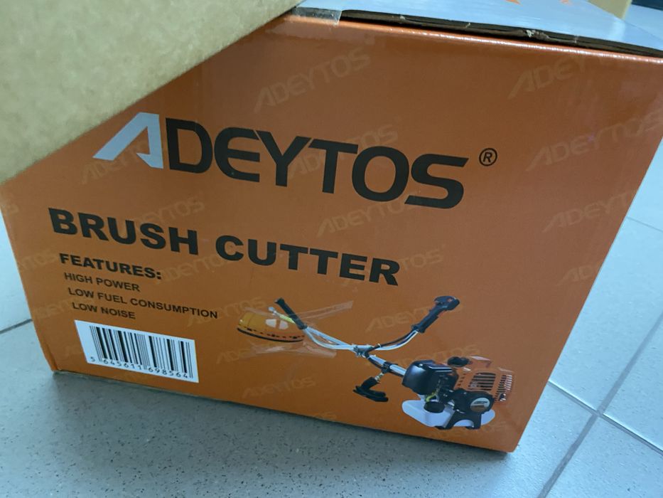 Rocadora a gasolina nova em caixa