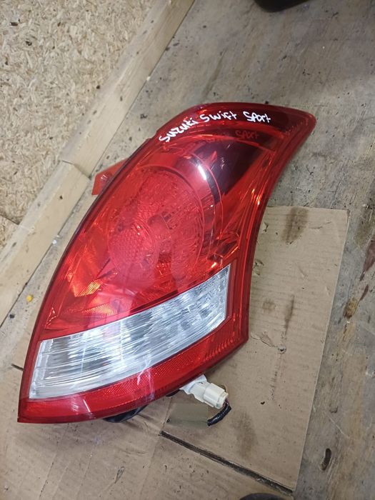 Lampa tył suzuki swift