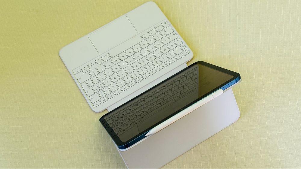 Apple tablet ipad 10 gen. Cellular 256 GB. W zestawie z klawiaturą apple i pencilem apple