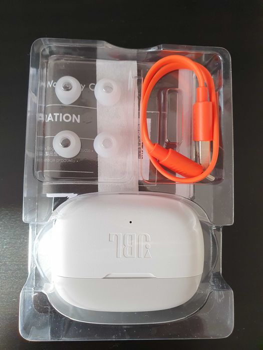 Продам Навушники JBL