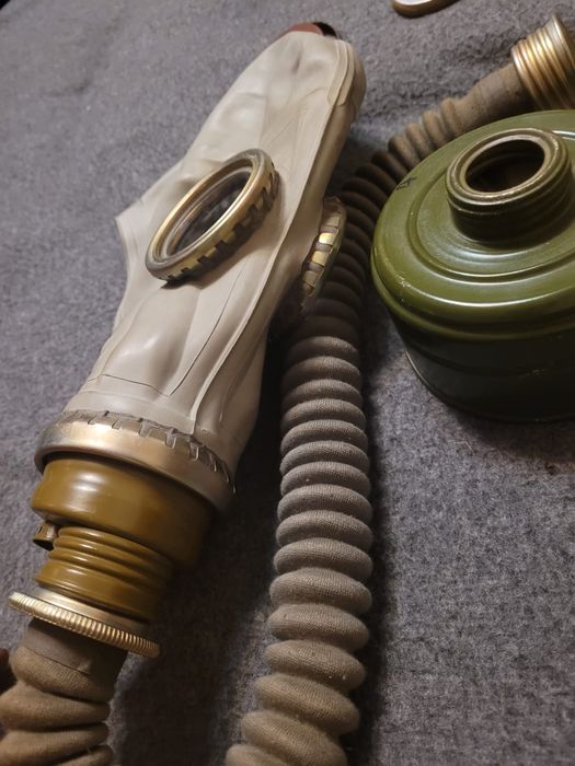 Продам противогаз советский