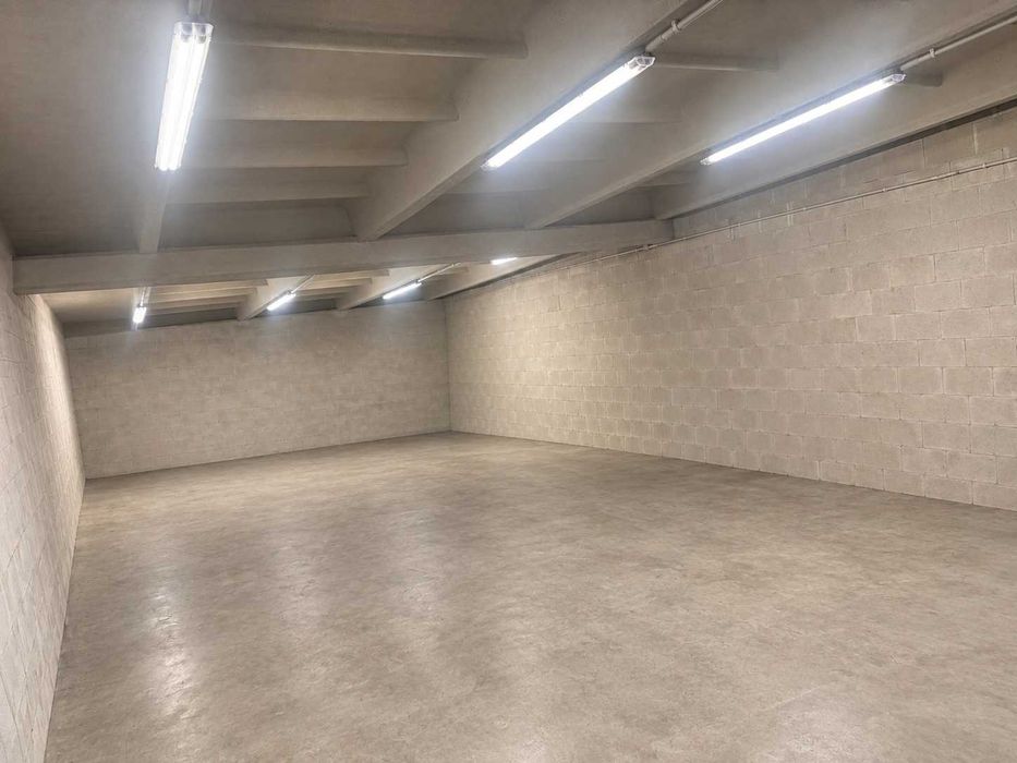 Garaż Magazyn na 4 samochody 72 m² prąd, siła Zduńska Wola - Widok 4
