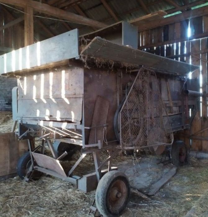 Młocarnia Warmianka / wiejka sprawna 1900 kg