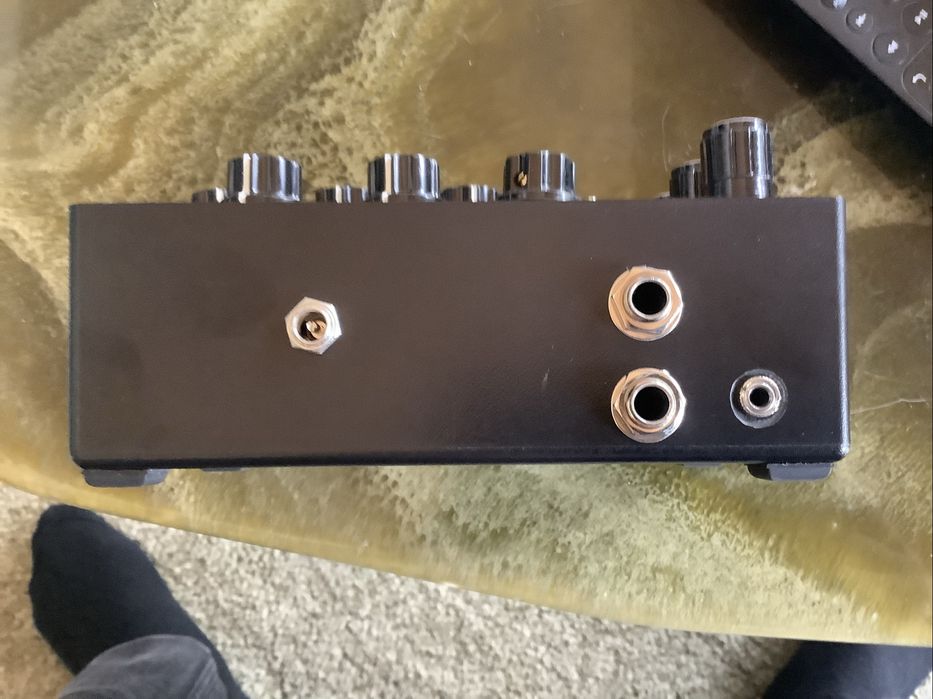 Synth Drone Machine KING DRONE — Lefty’s Sound Lab