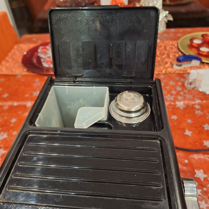 Delonghi Coffee Machine433491907592202243